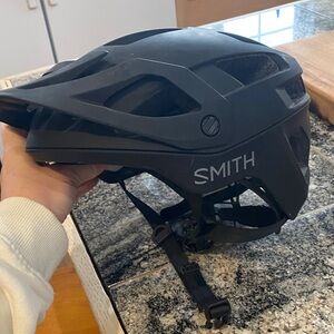 SMITH Matte Black VR Helmet